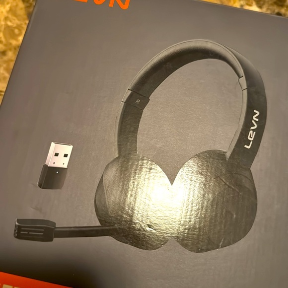 Levn CT005 Bluetooth Headset - Picture 4 of 4